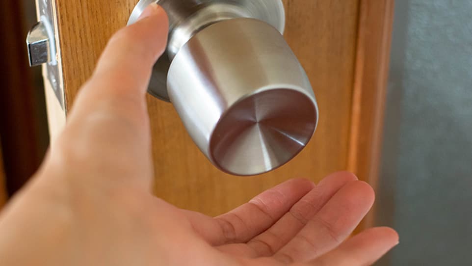 vol.29 ｜ 冬になるとドアノブが怖い……